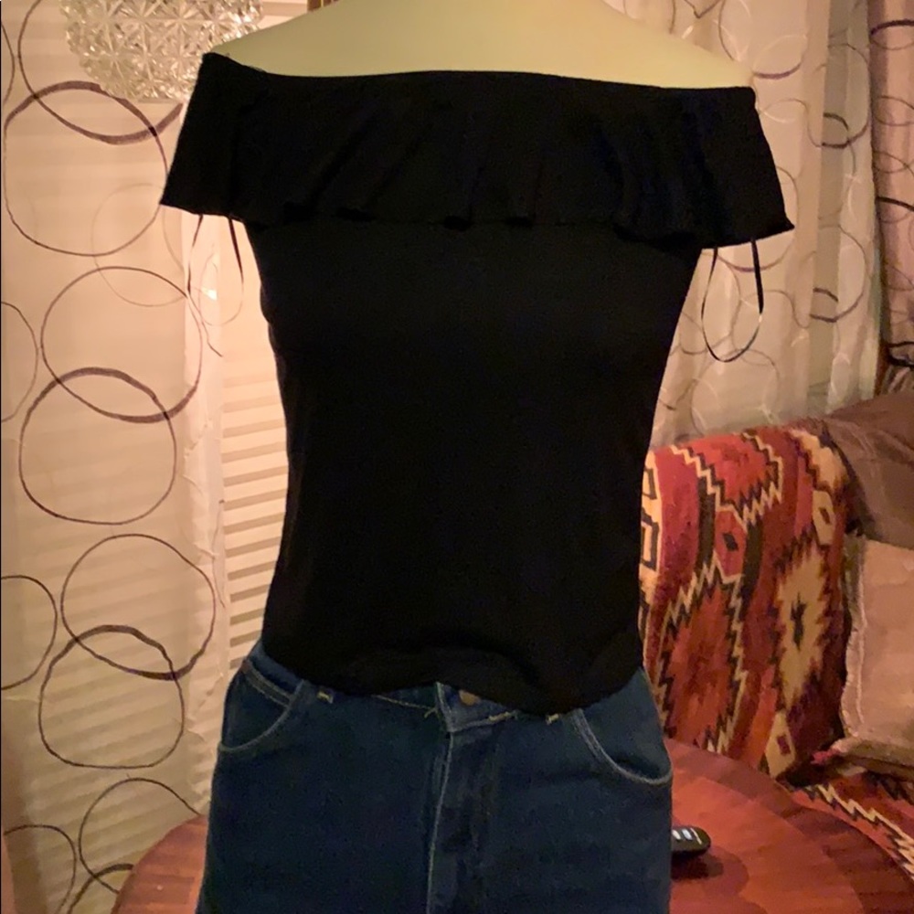 Ruffled Crop top - Picture 5 of 6